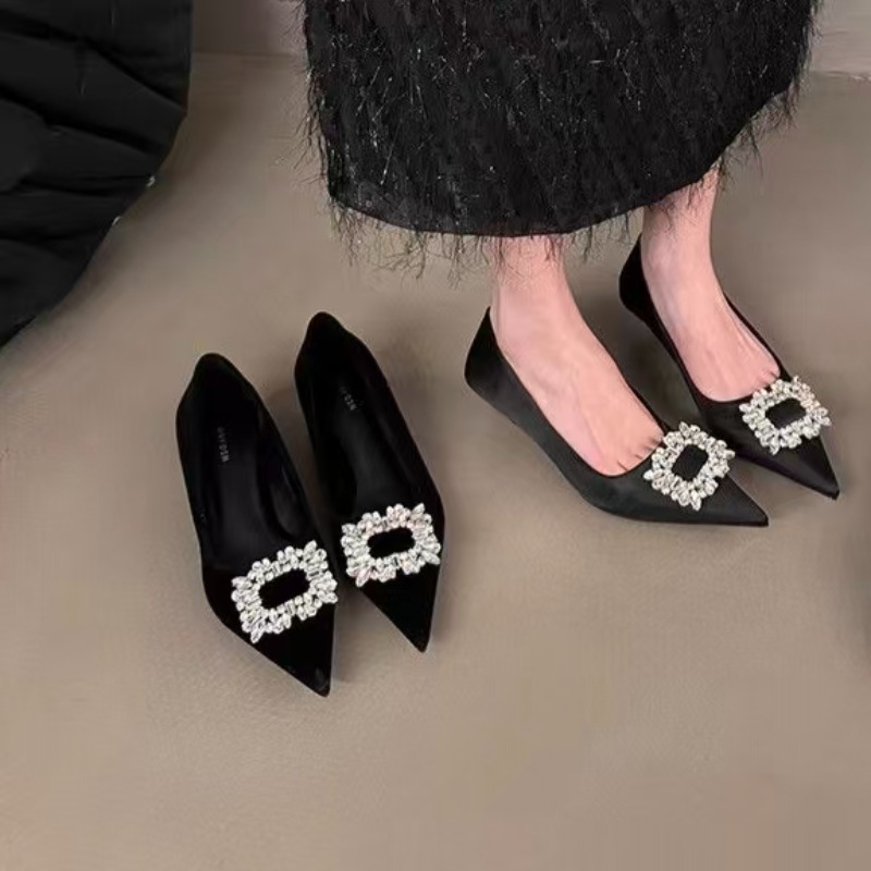 Women Shoes Black - Black Kitten and Women's Shoes, Women's