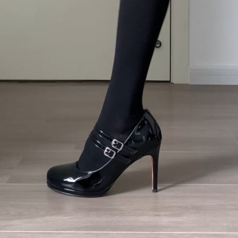 2025 Brand New Vintage y2k Bla - Patent Leather Pump 评论和价格