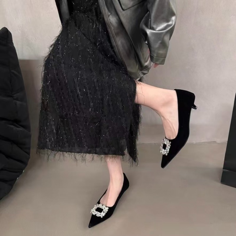 Black Kitten and Women's Shoes - Women Shoes Black 评论和价格