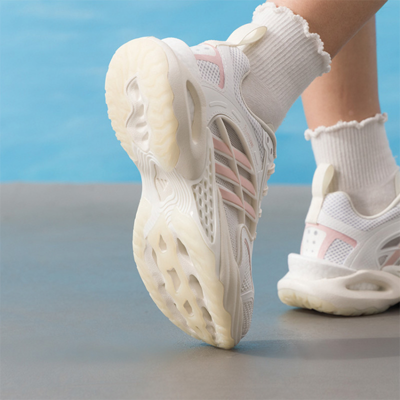 adidas  Off White Pink Cumbree - Women'S Shoes Pink Adidas 评论和价格
