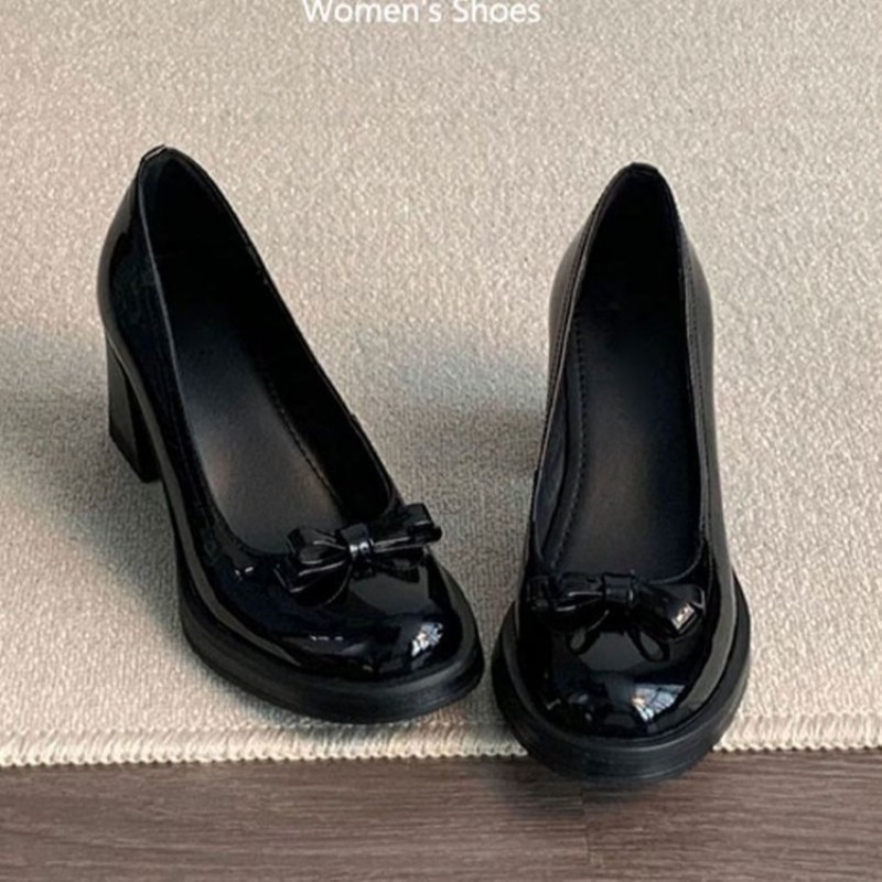 Sweet Black Platform Mary Jane - Patent Leather Pump 评论和价格